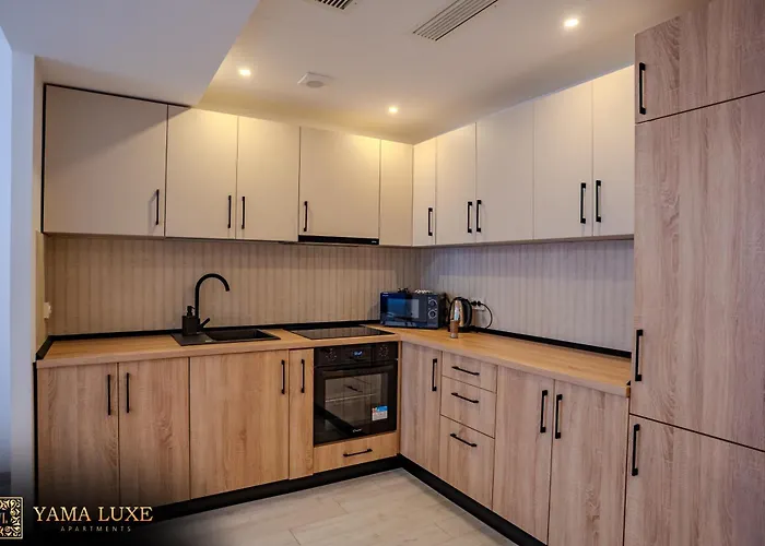Yamaluxe Apartments - Pink & Gold With Many Facilities Bucureşti